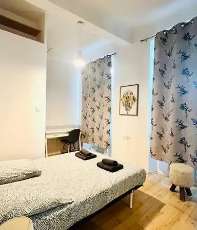 T3 - 3 Chambres Proche Toutes Commodites